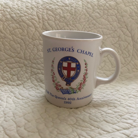 Source Unknown Other - St. George’s Chapel H.M. The Queen’s 40th Anniversary 1992 Mug